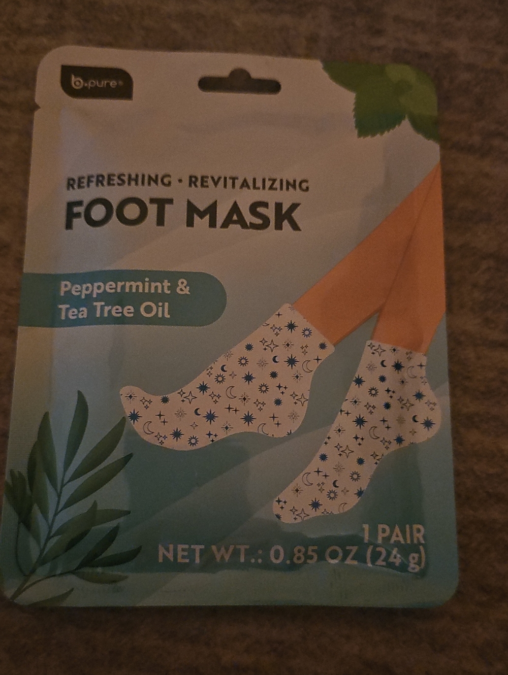 Peppermint & Tea Tree Oil Foot Mask - White